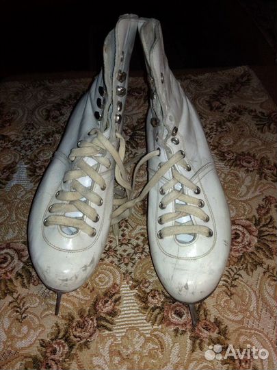 Коньки кожаные СССР лезвия для коньков