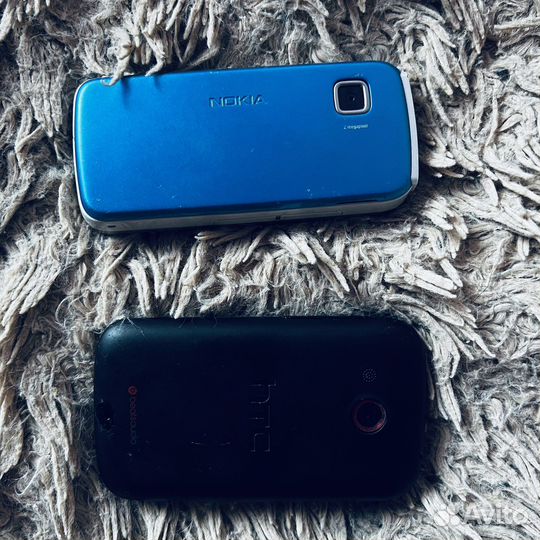 Телефоны HTC и Nokia