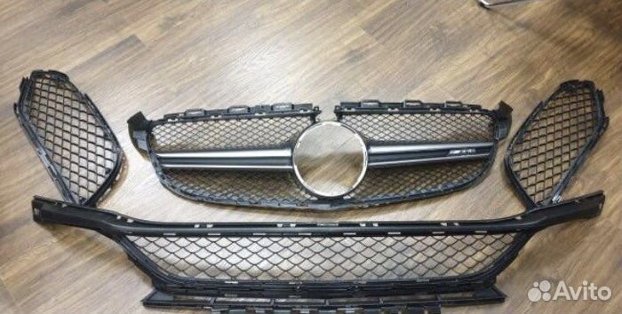 Решетка радиатора c63 AMG W205 оригинал