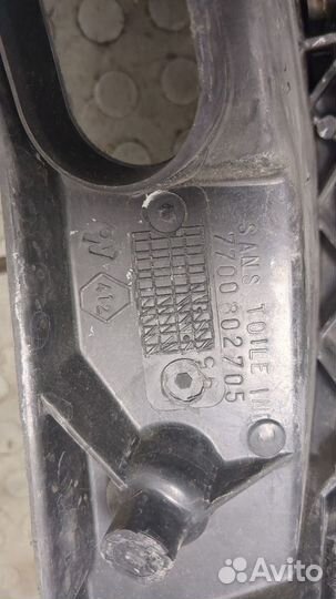 Рамка передняя Renault Safrane, 1995