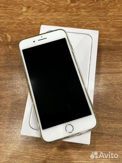 iPhone 8 Plus, 64 ГБ