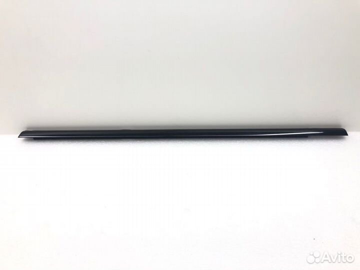 Молдинг двери задний правый Mercedes-Benz Glc