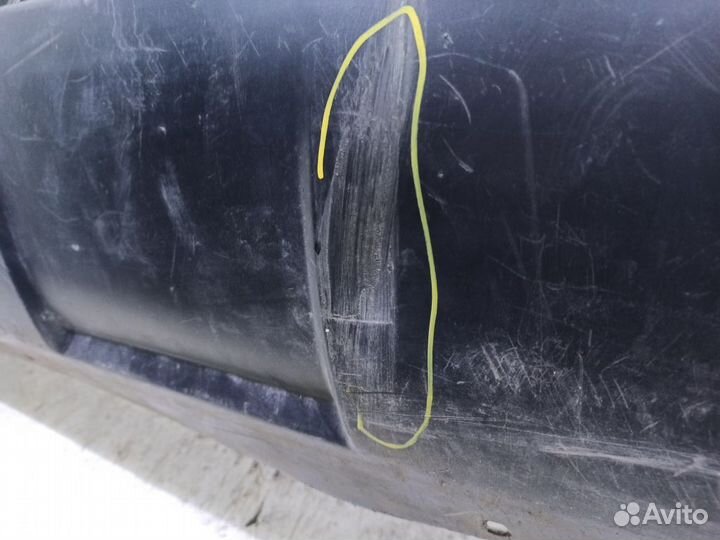 Бампер задний Ниссан