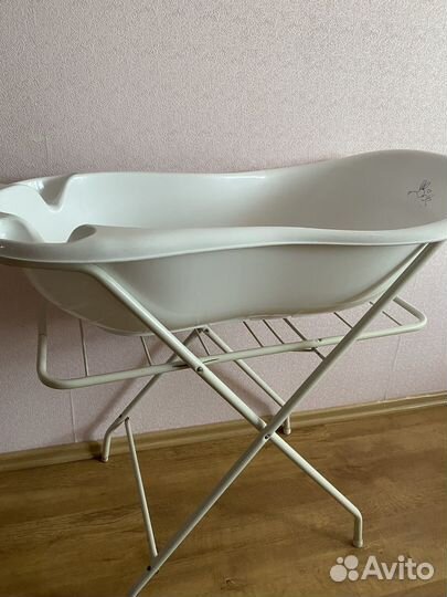 Детская ванночка с подставкой