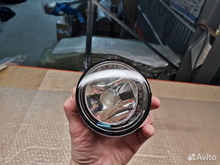 63177238788 Фара противотуманная Прав. BMW X5 F15