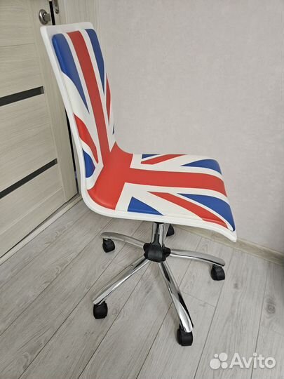 Кресло рабочее zuper britain