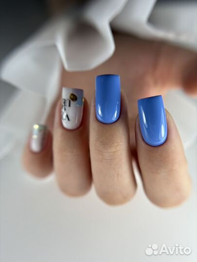 Модель на ногти