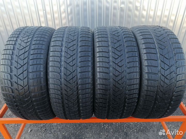 Pirelli Winter Sottozero 3 235/35 R19