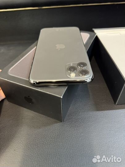 iPhone 11 Pro Max, 256 ГБ