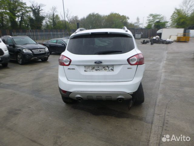 Стойка передняя правая ford kuga 1 2010