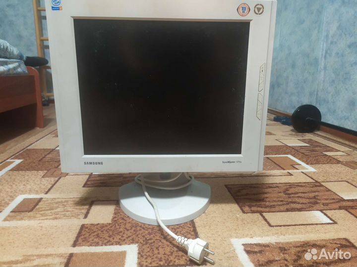 Монитор Samsung SyncMaster 171s