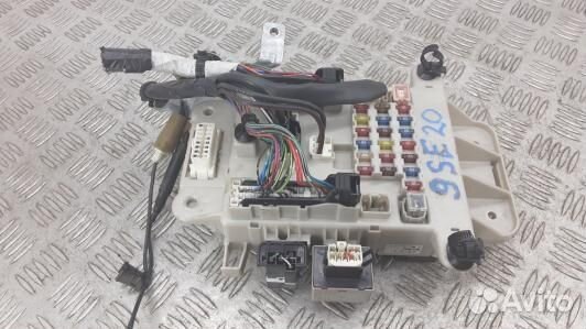 Блок комфорта toyota RAV 4 ZCA2 (9SE20M301)