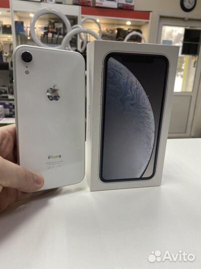 iPhone XR 64 Gb White
