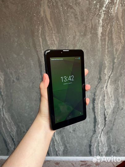 Navitel T700 3G планшет, навигатор, телефон