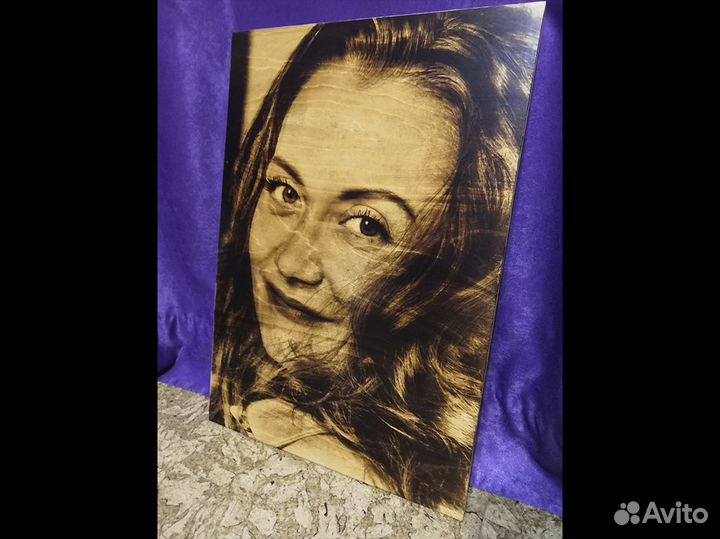 Портрет на дереве