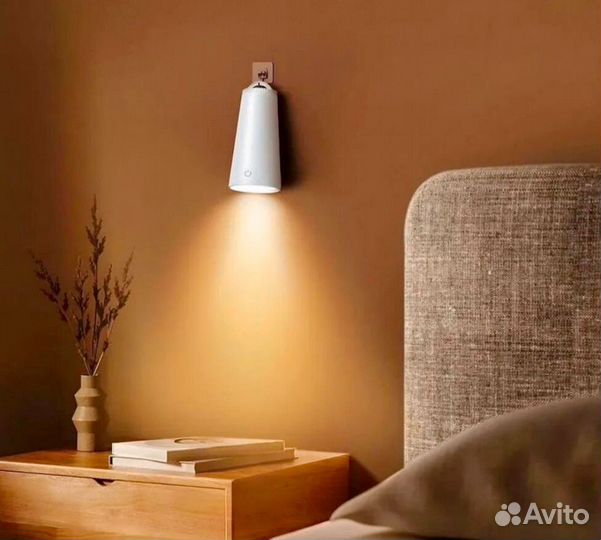 Магнитная настольная лампа wiwu