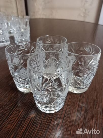 Хрустальные рюмки