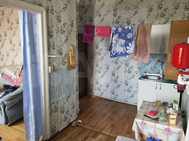 Дом 28 м² на участке 3 сот.