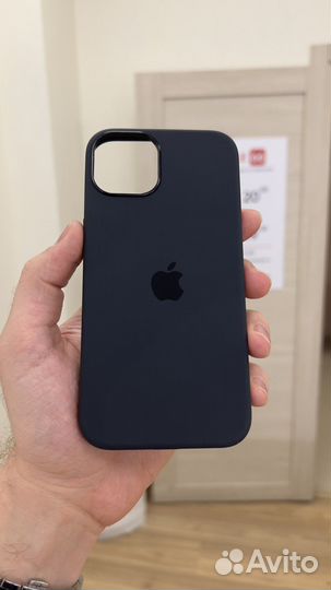 Чехол Apple Silicone Case MagSafe iPhone 13