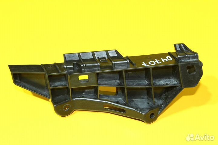 Lexus RX450h Кронштейн правой фары