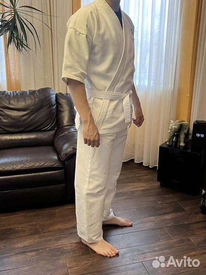 Кимоно для занятия спортом