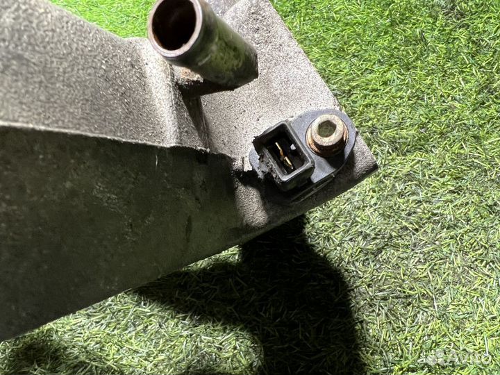 Коллектор впускной Volkswagen Passat