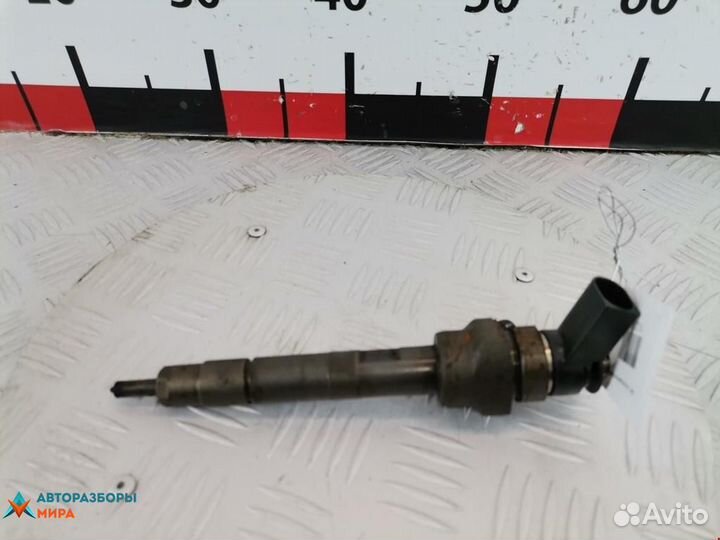 Форсунка BMW 1 E81/E82/E87/E88 2007 13537798446