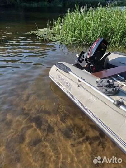 Лодка с мотором