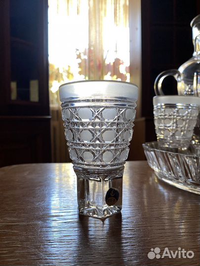 Хрустальный набор (кувшин, 6 стаканов, поднос)