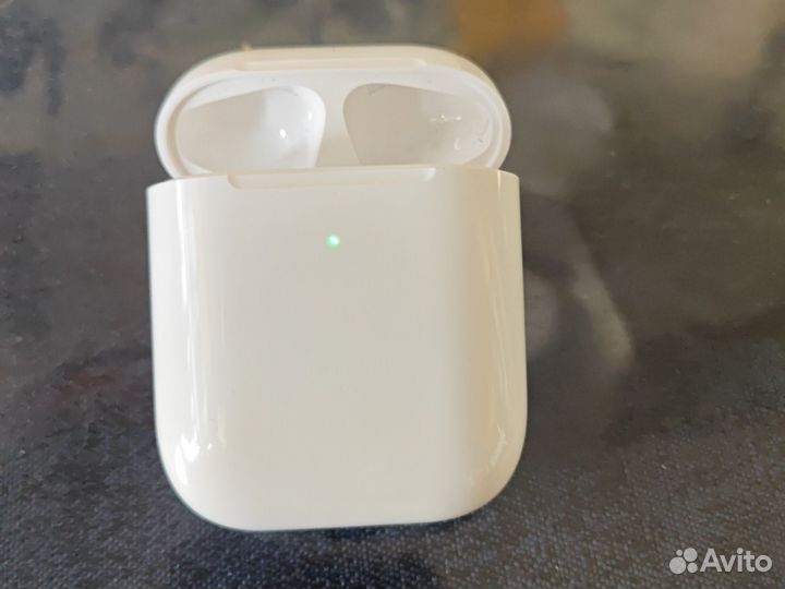 Зарядный кейс-футляр для AirPods. Чехол в подарок