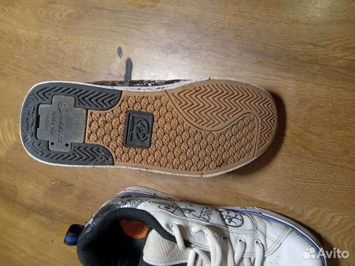 Кросовки с роликами heelys