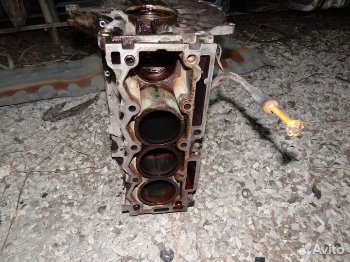 Блок цилиндров kfu Peugeot 206