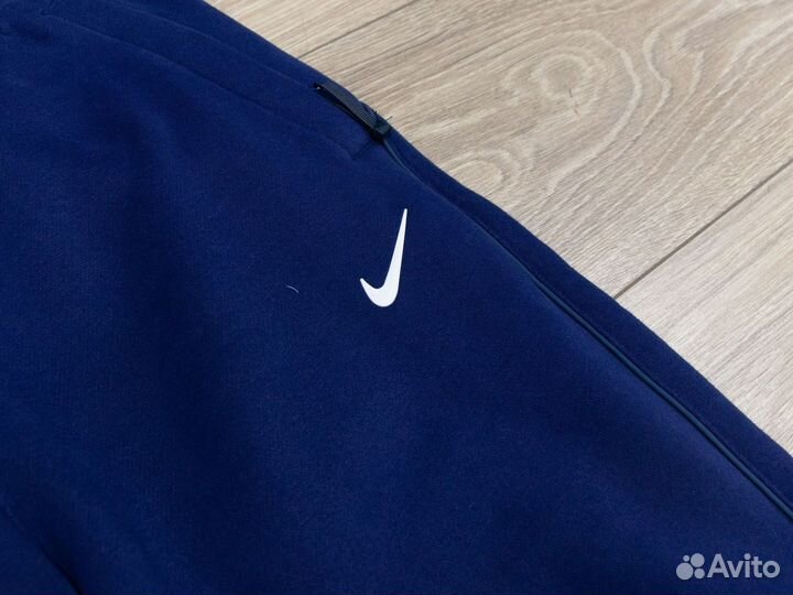 Спортивные штаны Nike