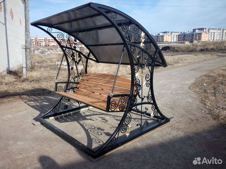 Садовые качели новые