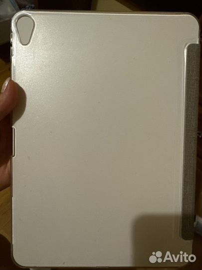 Чехол uniq на iPad 11 inch новый