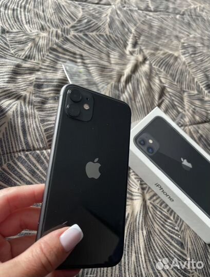 iPhone 11, 128 ГБ