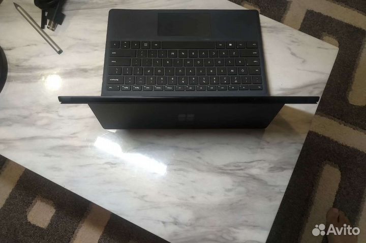 Microsoft Surface pro 6 i5-8250U