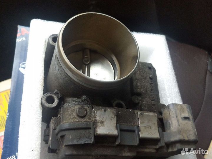 Дроссельная заслонка