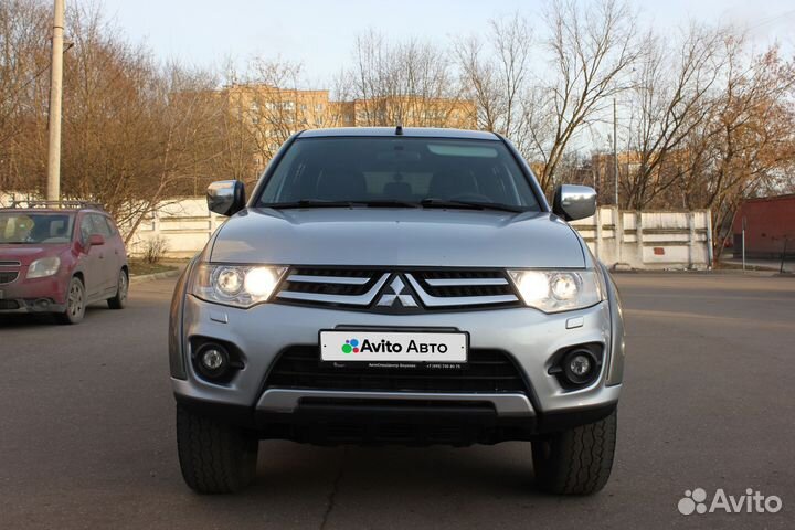 Mitsubishi L200 2.5 AT, 2014, 150 000 км