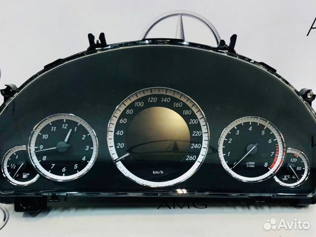 Панель приборов Mercedes E212