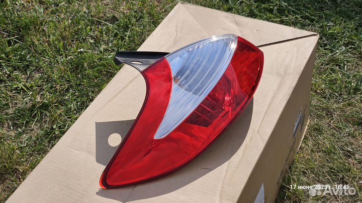 Фонарь задний наружный левый Renault Megane 3