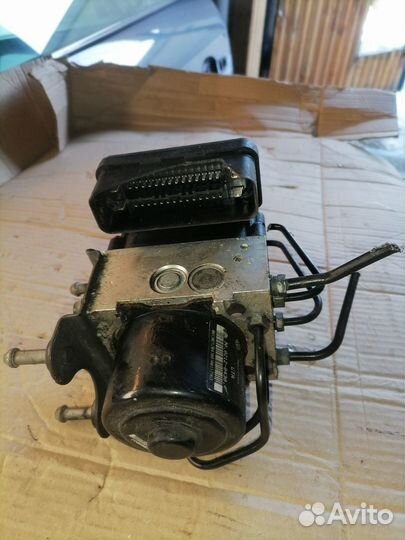 Блок ABS Фольксваген Т5 2.0 дизель