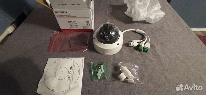 Камера видеонаблюдения купольная hikvision