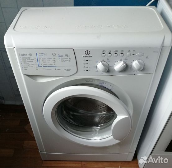 Стиральная машина Indesit wiul103 на запчасти