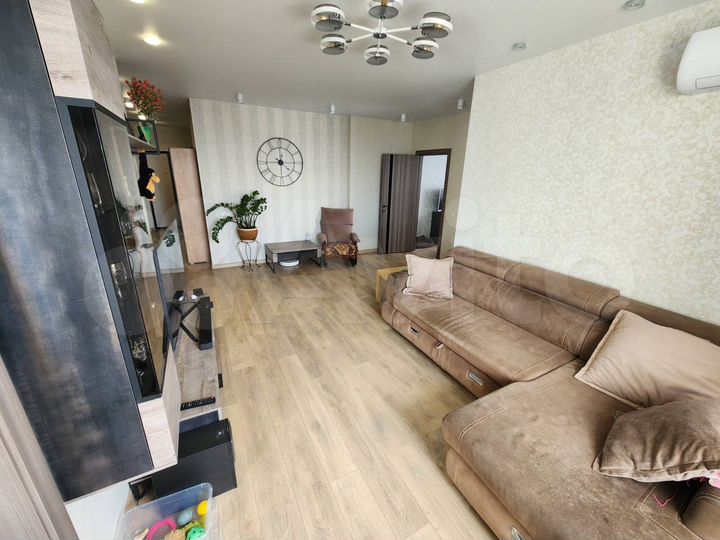 3-к. квартира, 85 м², 15/22 эт.