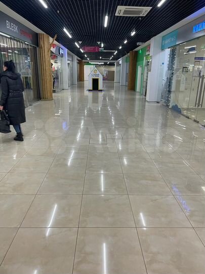 Остров в ТЦ у метро Войковская, 8 м²