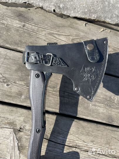 Кованый топор Варяг мощный и красивый