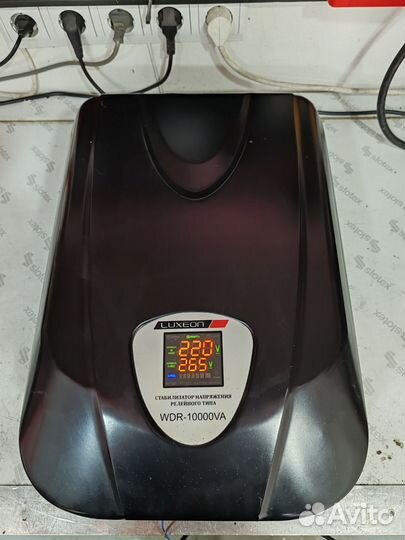 Релейный стабилизатор напряжения Luxeon WDR-10000