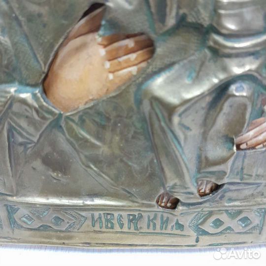 Икона Казанской Божией Матери в окладе