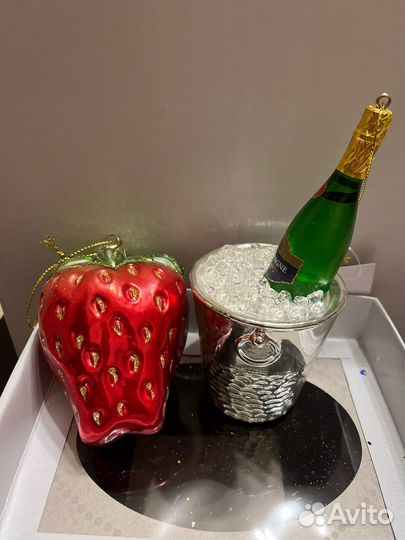 Новогодние игрушки